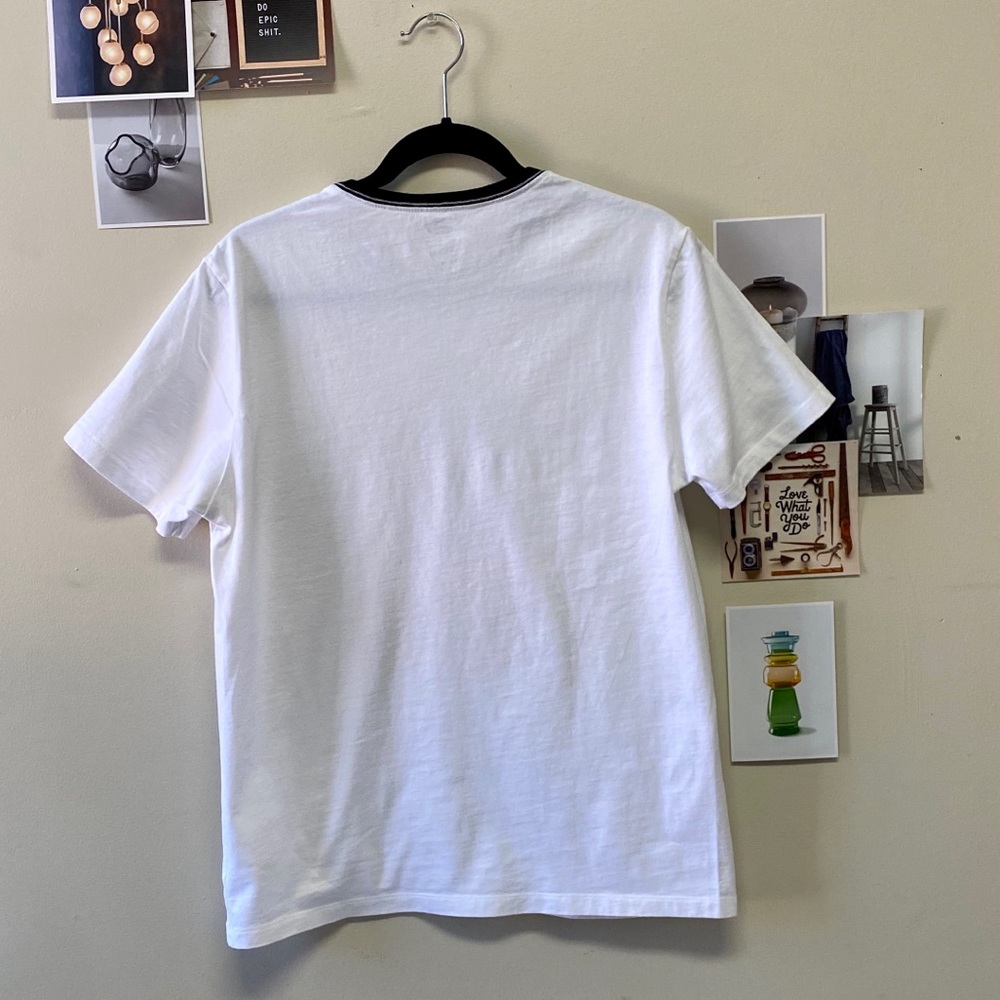 Old Navy Disney Men’s Mickey Mouse Tee White - Picture 3 of 8